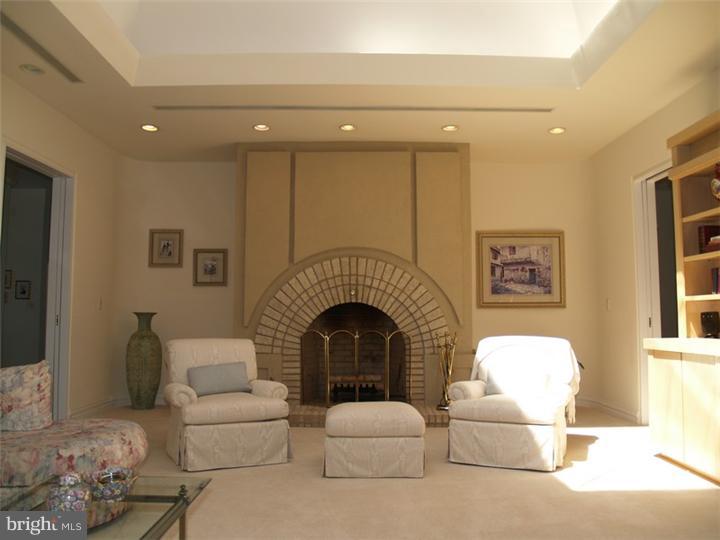 4 Dey Farm Road Princeton Junction, NJ 08550 - Photo 9 of 25 Gallery Image 9