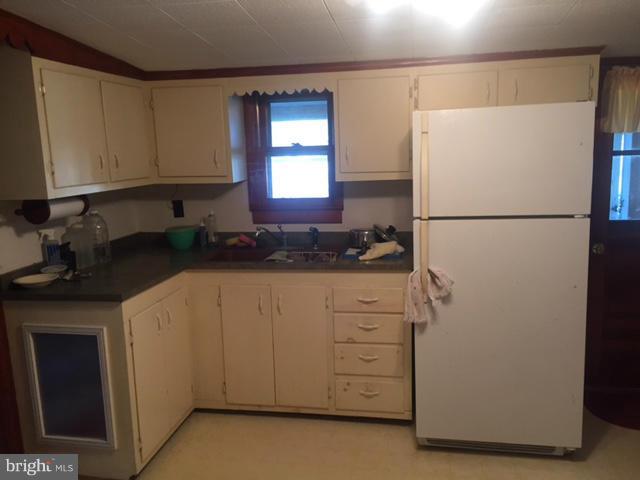 913 Hudson Road Cambridge, MD 21613 - Photo 8 of 13 Kitchen