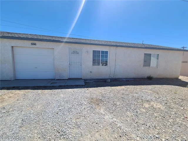 $1,200 | 1960 Haiwee Street, Unit B, Pahrump, NV 89048