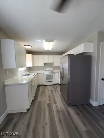 $1,200 | 1960 Haiwee Street, Unit B, Pahrump, NV 89048