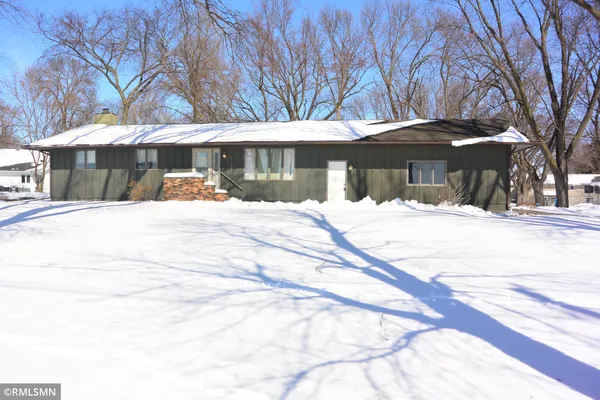 $339,000 | 1235 1st Street East, Glencoe, MN 55336