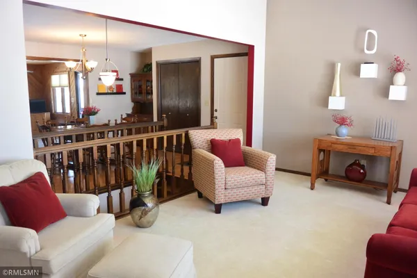 $339,000 | 1235 1st Street East, Glencoe, MN 55336