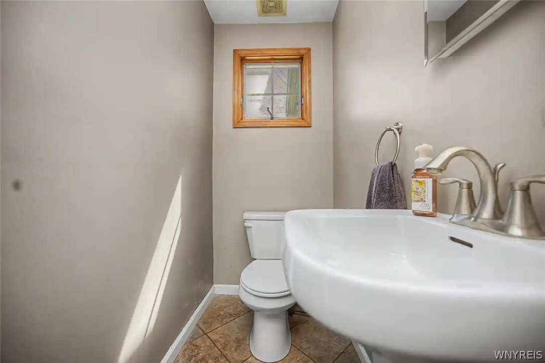 65 Grayton Road Tonawanda, NY 14150 - Photo 25 of 39