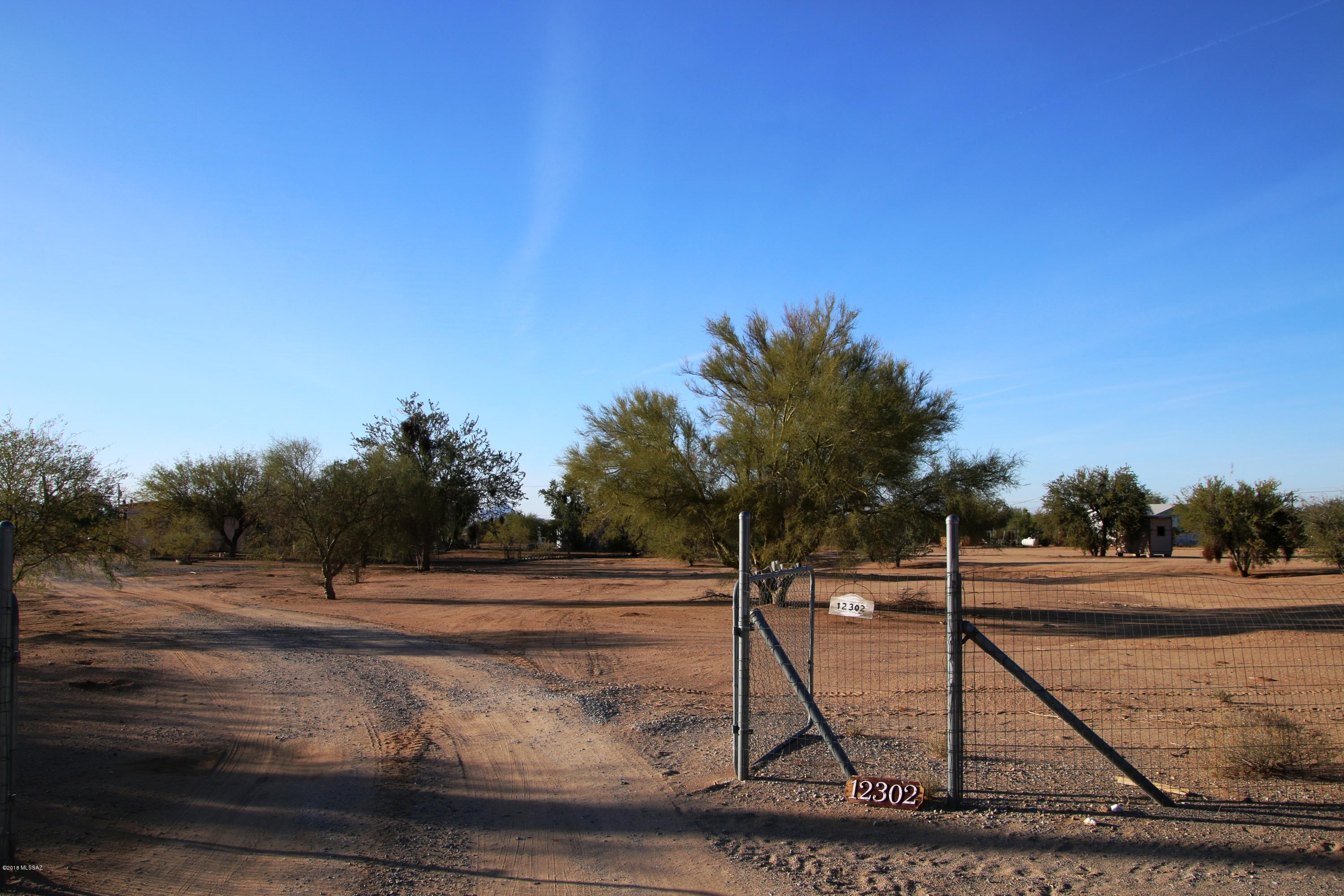 12302 West Picture Rocks Road Tucson, AZ 85743 - Photo 2 of 32 Gallery Image 2