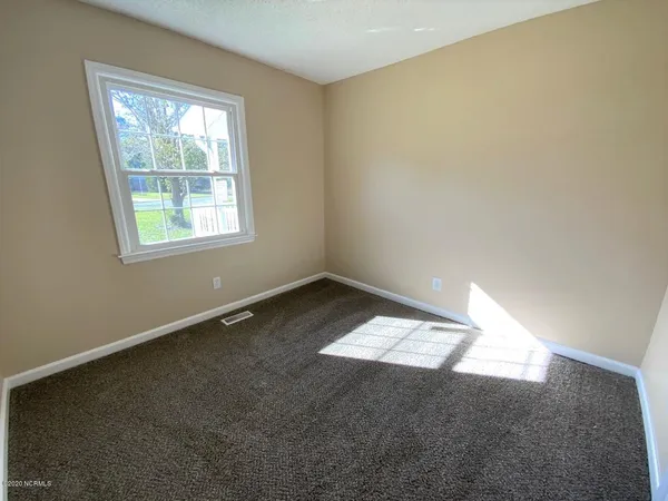 $1,450 | 17 Cornell Court, Jacksonville, NC 28546