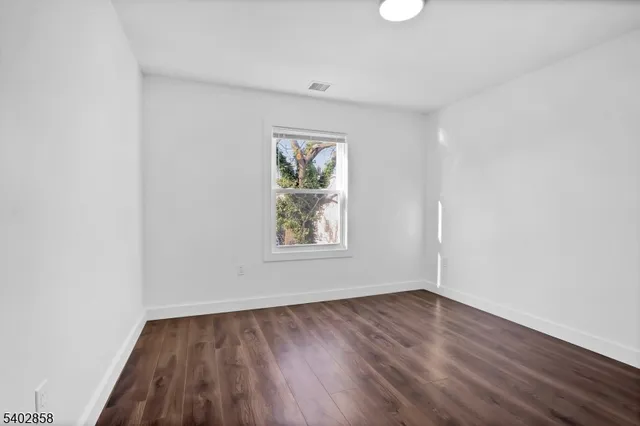 $2,500 | 651 South 17th Street, Newark, NJ 07103