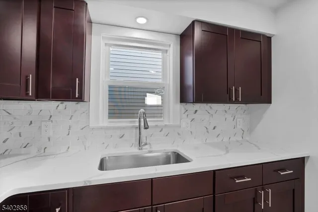 $2,500 | 651 South 17th Street, Newark, NJ 07103