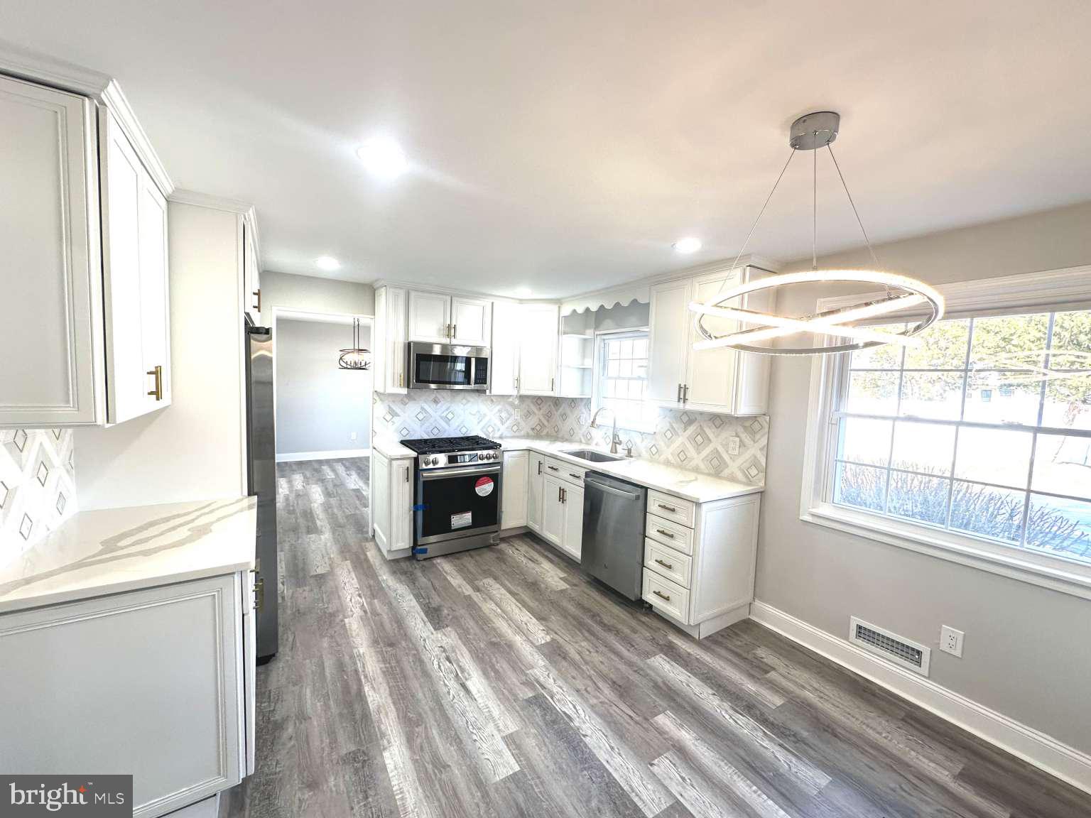 28 Millbridge Road Clementon, NJ 08021 - Photo 11 of 25