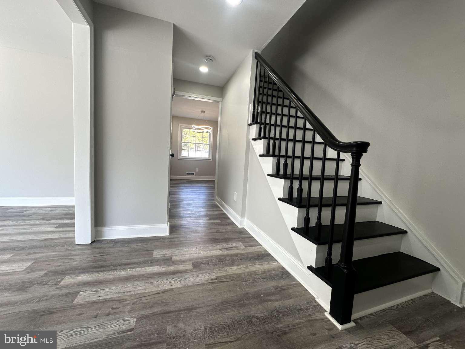 28 Millbridge Road Clementon, NJ 08021 - Photo 4 of 25