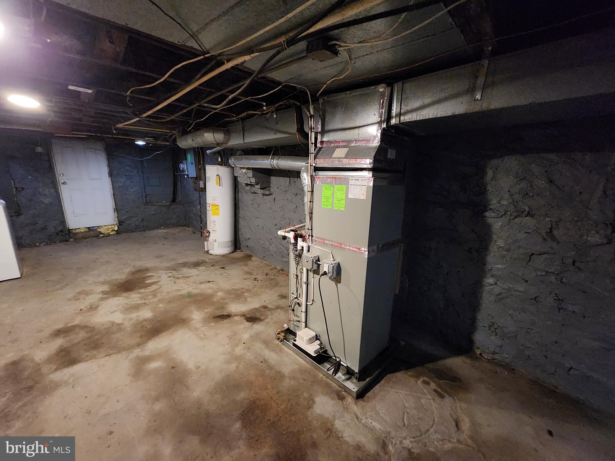 4646 Pimlico Road Baltimore, MD 21215 - Photo 19 of 23