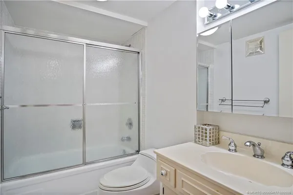 $225,000 | 1800 Southeast St Lucie Boulevard, Unit 5101, Stuart, FL 34996