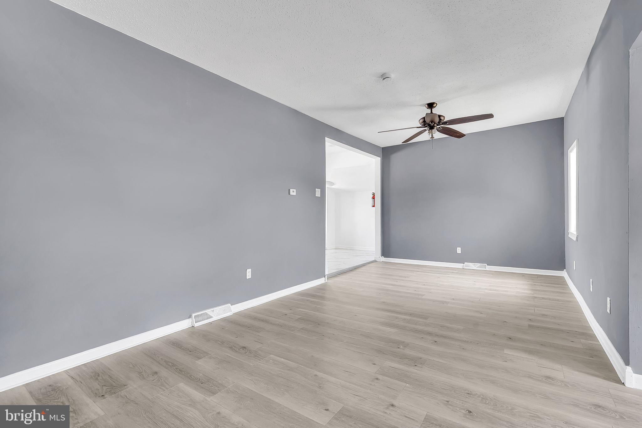 264 Birch Street Carneys Point, NJ 08069 - Photo 20 of 29 Spacious room with modern elegance.