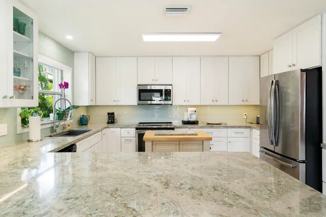 $1,649,000 | 19 North Drive, Key Largo, FL 33037