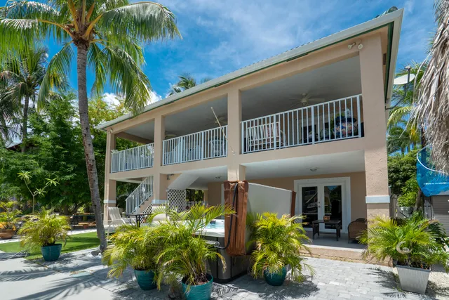 $1,649,000 | 19 North Drive, Key Largo, FL 33037