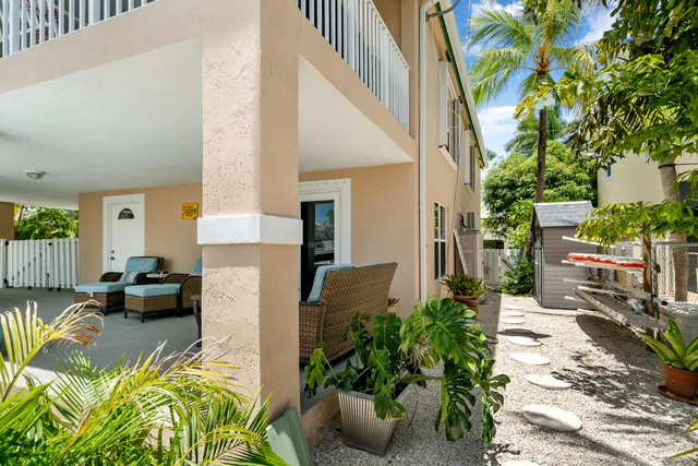 $1,649,000 | 19 North Drive, Key Largo, FL 33037