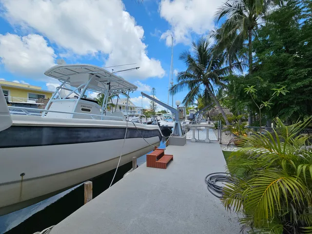 $1,649,000 | 19 North Drive, Key Largo, FL 33037