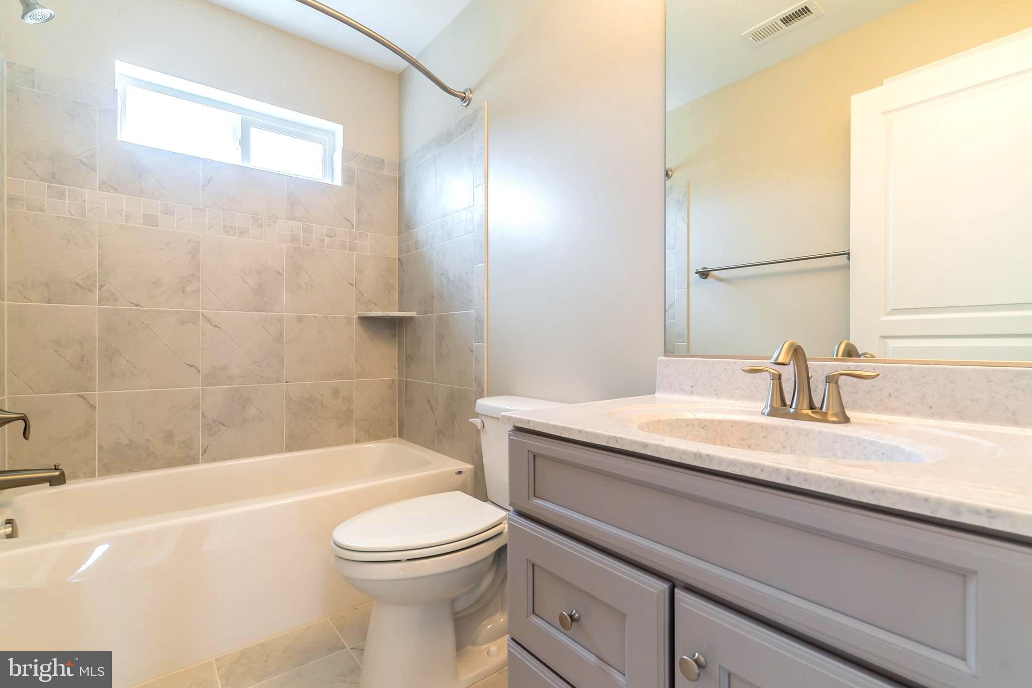 622 West Bay Front Road Lothian, MD 20711 - Photo 28 of 34 NICE HALLWAY BATH