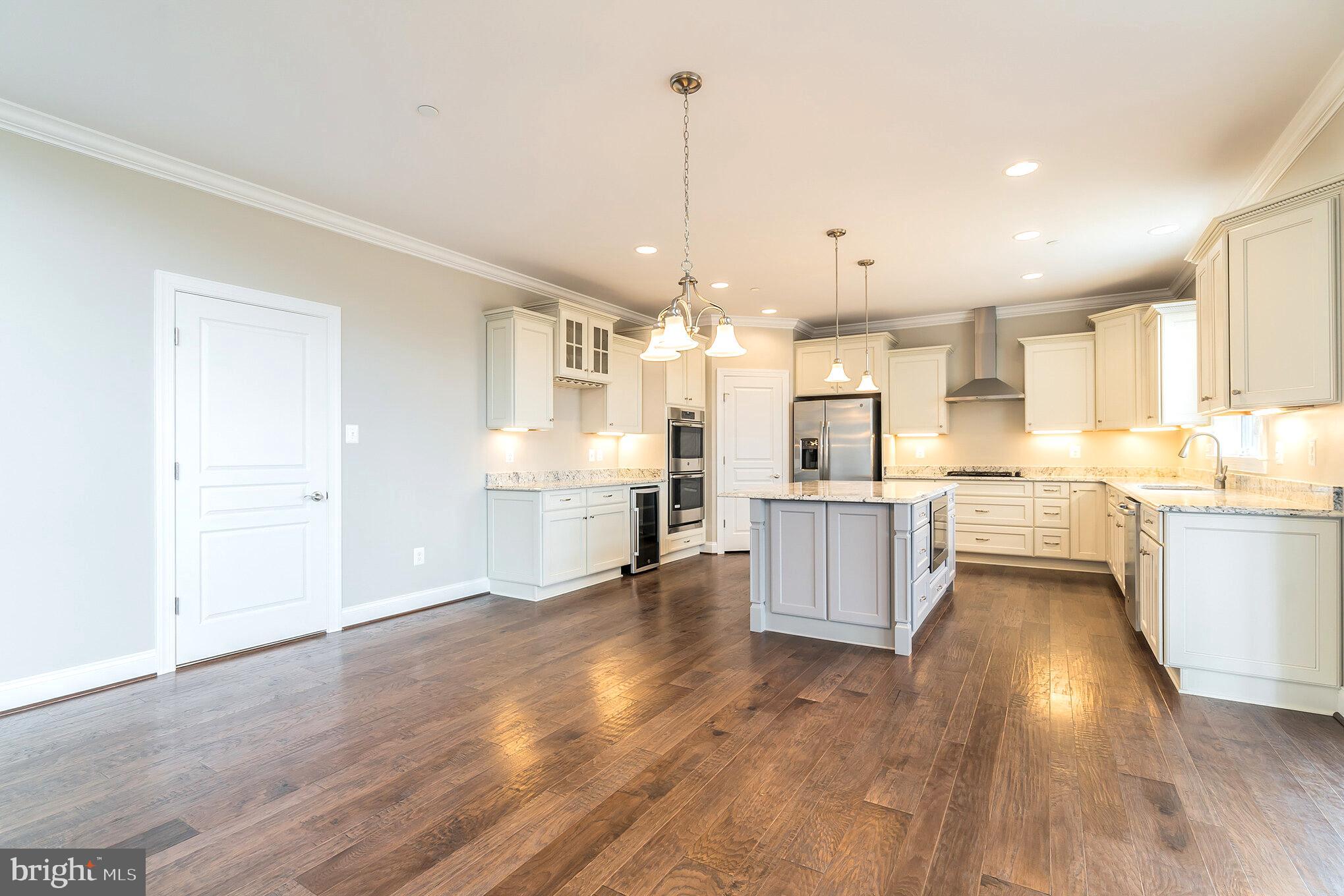 622 West Bay Front Road Lothian, MD 20711 - Photo 4 of 34 GOURMET KITCHEN