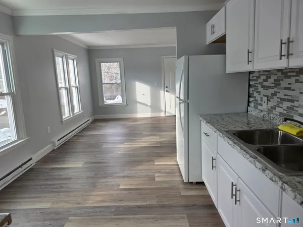 $1,695 | 73 Meridian Street, Unit 3, Groton, CT 06340