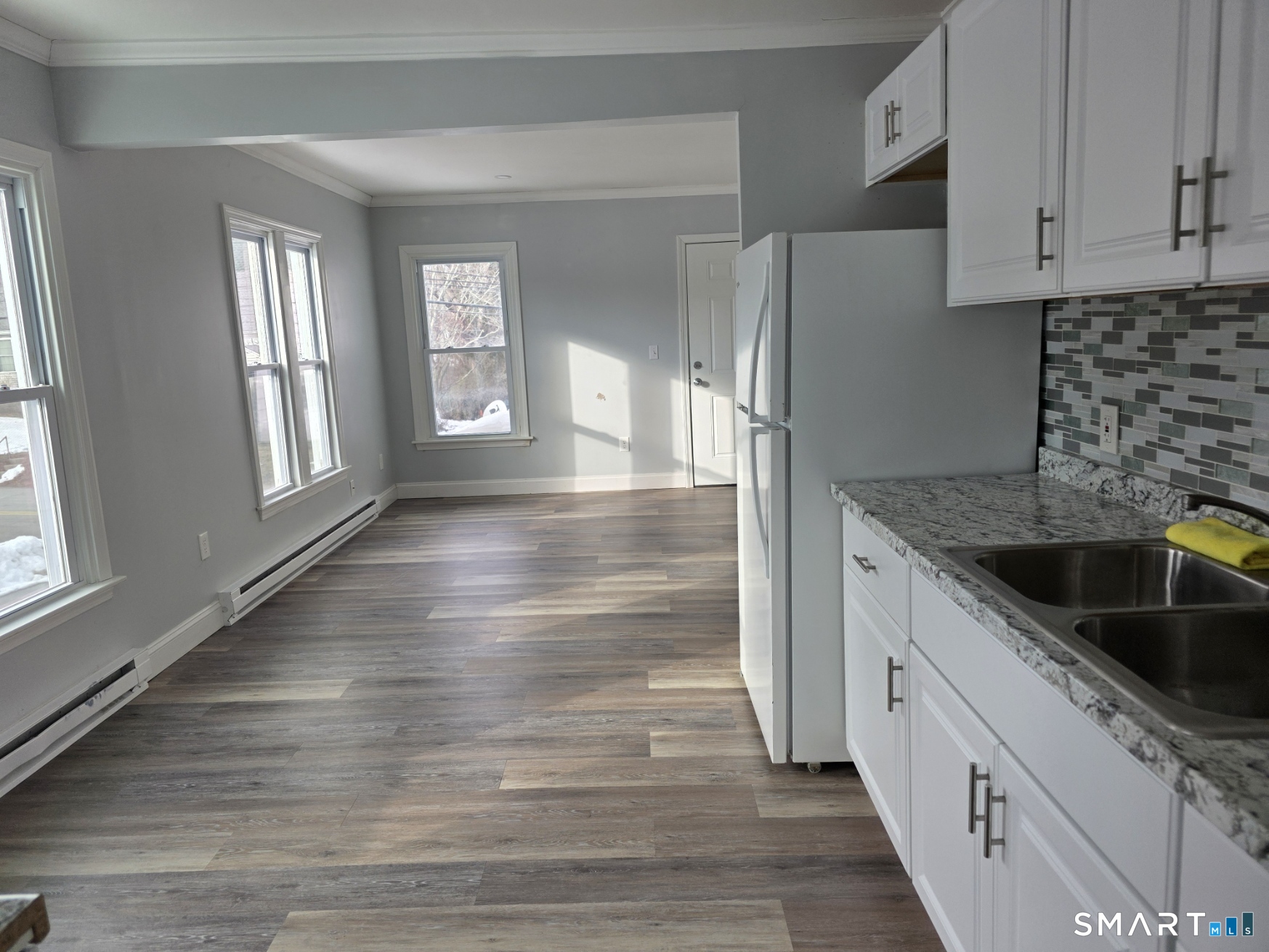 73 Meridian Street, Unit 3 Groton, CT 06340 - Photo 2 of 7