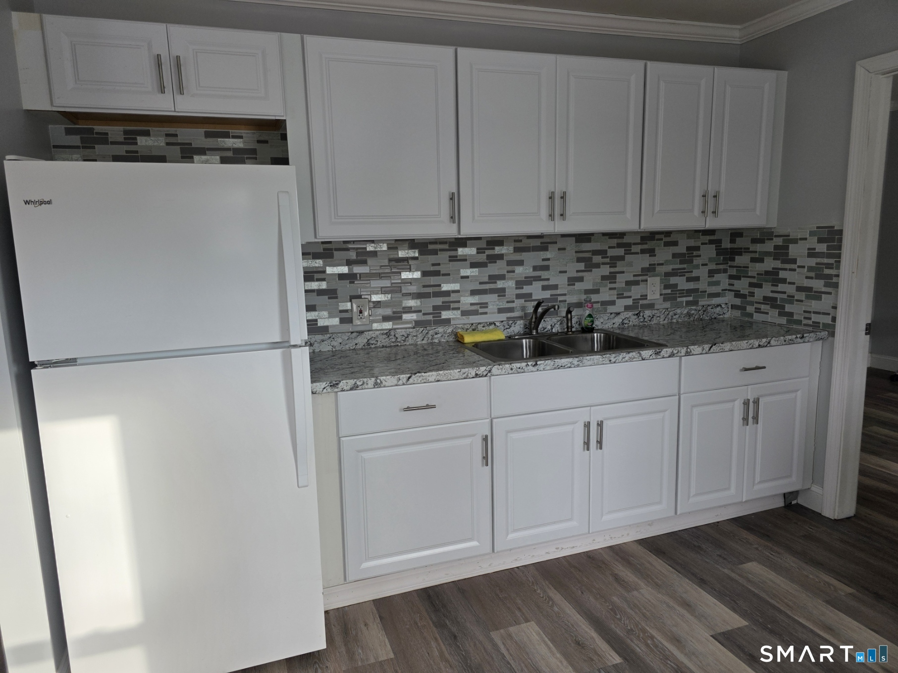 73 Meridian Street, Unit 3 Groton, CT 06340 - Photo 3 of 7