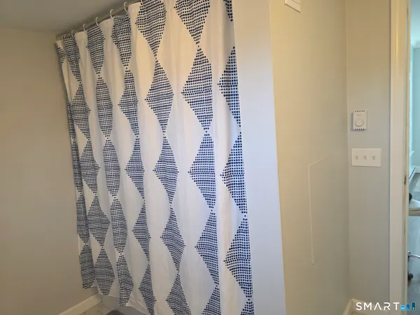 $1,695 | 73 Meridian Street, Unit 3, Groton, CT 06340