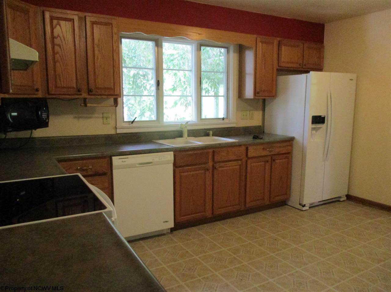 948 Maple Lake Road Bridgeport, WV 26330 - Photo 10 of 16 Gallery Image 10