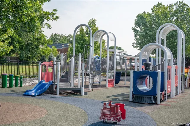 $320,000 | 480 Halstead Avenue, Unit 5M, Harrison, NY 10528