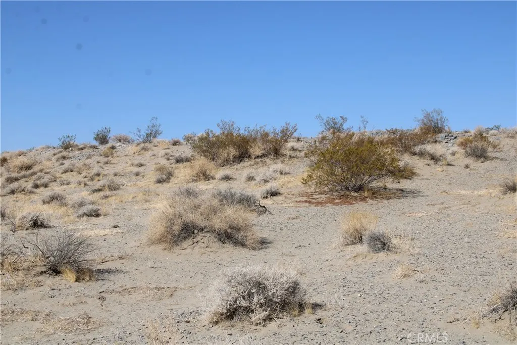 20 Sky Ranch Road Adelanto, CA 92301 - Photo 12 of 17