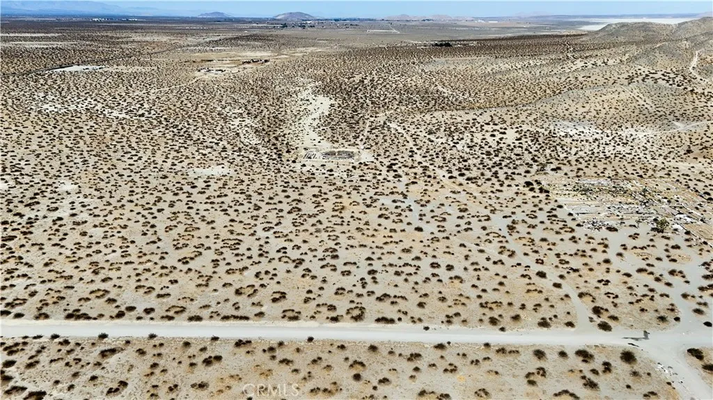 20 Sky Ranch Road Adelanto, CA 92301 - Photo 3 of 17