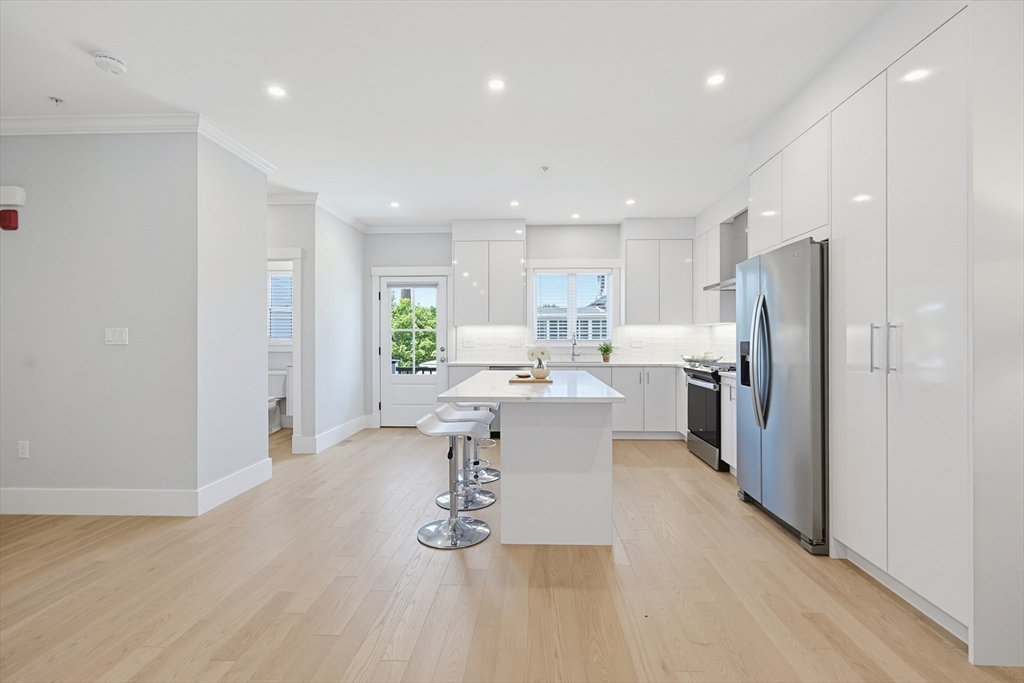 29 Cherry Street, Unit 3 Waltham, MA 02453 - Photo 18 of 41