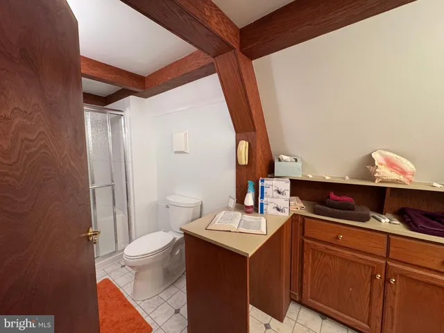 $850,000 | 20 Victory Lane, Castleton, VA 22716