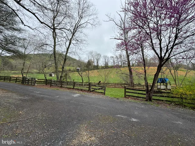 $850,000 | 20 Victory Lane, Castleton, VA 22716