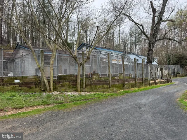 $850,000 | 20 Victory Lane, Castleton, VA 22716