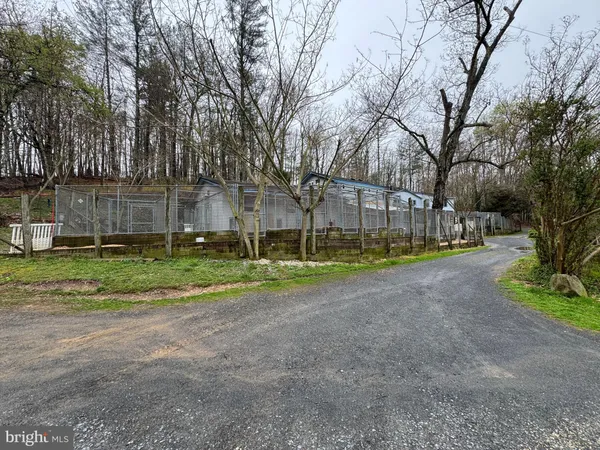 $850,000 | 20 Victory Lane, Castleton, VA 22716