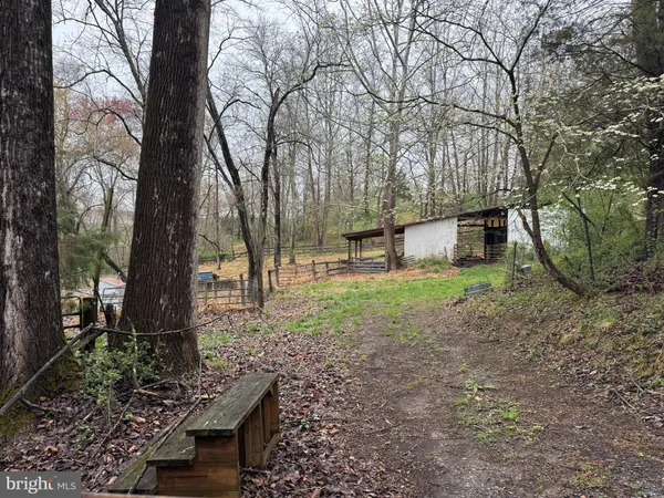 $850,000 | 20 Victory Lane, Castleton, VA 22716