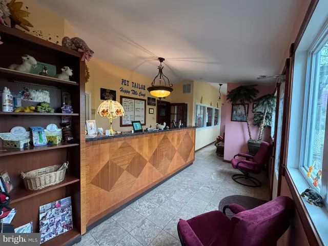 $850,000 | 20 Victory Lane, Castleton, VA 22716