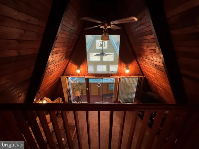 $850,000 | 20 Victory Lane, Castleton, VA 22716