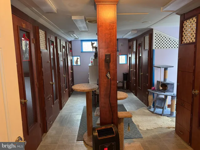 $850,000 | 20 Victory Lane, Castleton, VA 22716