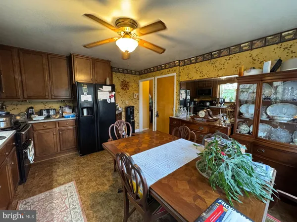 $850,000 | 20 Victory Lane, Castleton, VA 22716