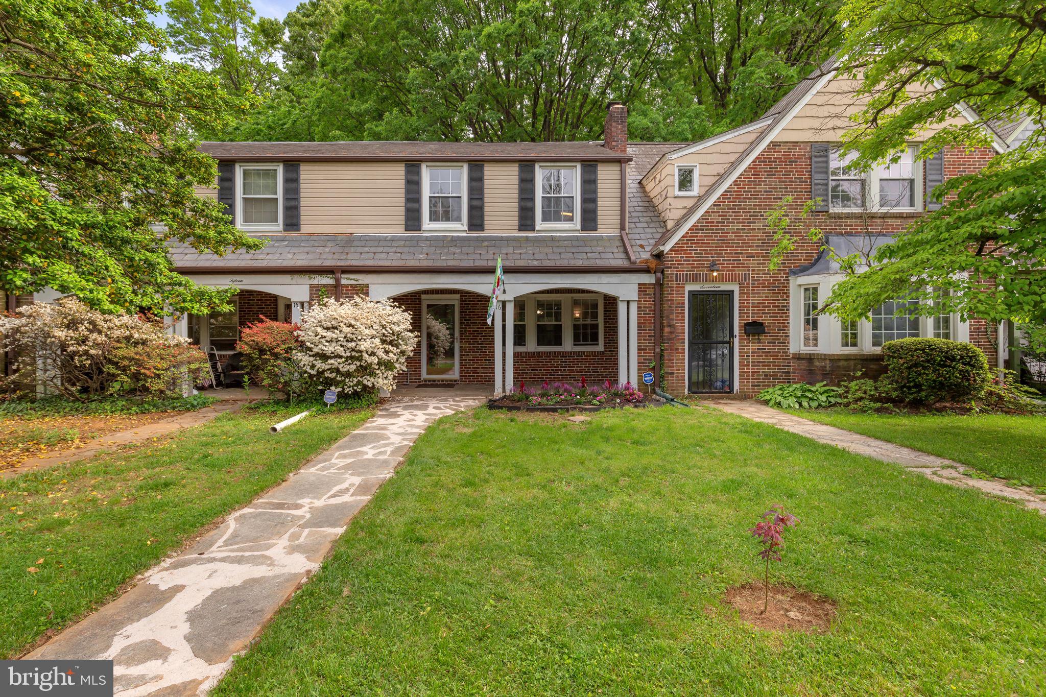16 Somerset Road Baltimore, MD 21228 - Photo 3 of 44 Gallery Image 3