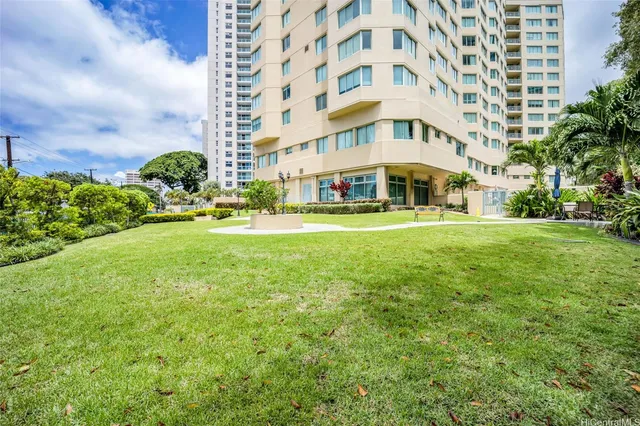 $299,000 | 1314 Kalakaua Avenue, Unit 803, Honolulu, HI 96826
