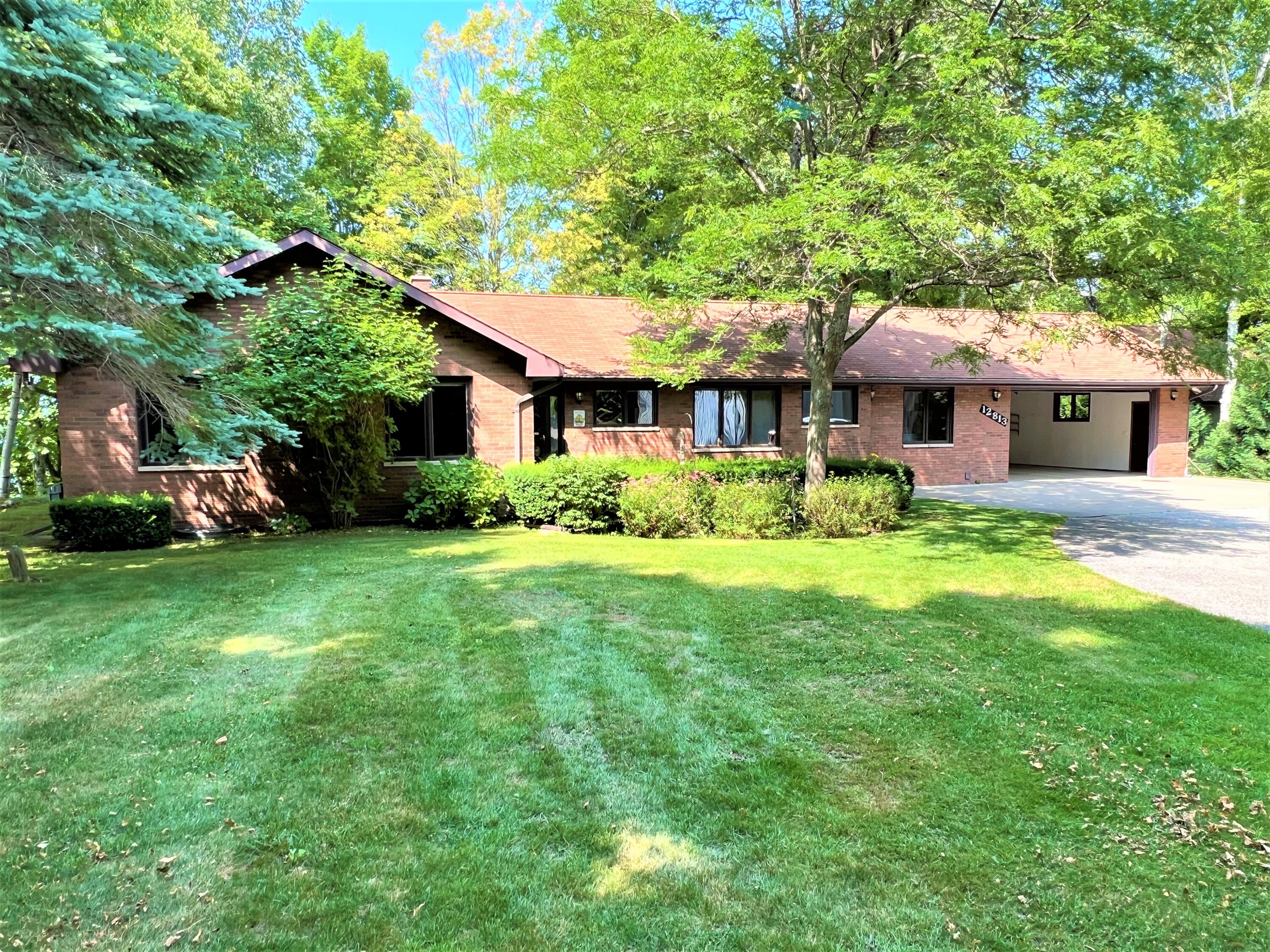 12813 Highway 23 Cheboygan, MI 49721 - Photo 1 of 66 Gallery Image 1