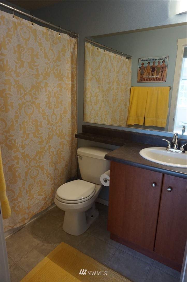 12404 East Gibson Road, Unit K301 Everett, WA 98204 - Photo 12 of 23