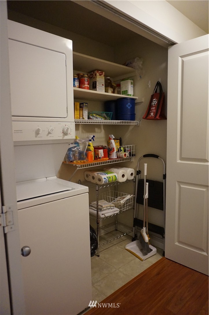 12404 East Gibson Road, Unit K301 Everett, WA 98204 - Photo 13 of 23