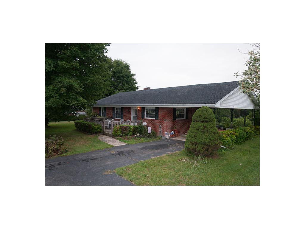 124 Bill Bennett Road Johnson City, TN 37604 - Photo 3 of 20 Photo 3