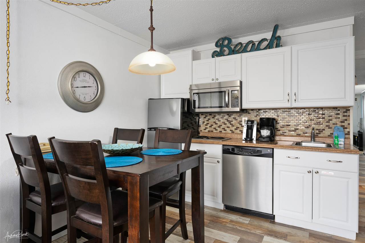 7900 Dune Drive, Unit 210 Avalon, NJ 08202 - Photo 8 of 15