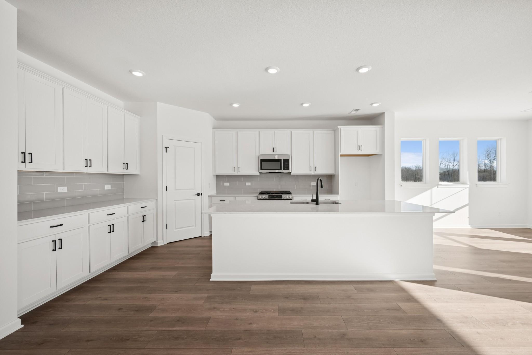 10586 Harbor Lane North Maple Grove, MN 55369 - Photo 4 of 18