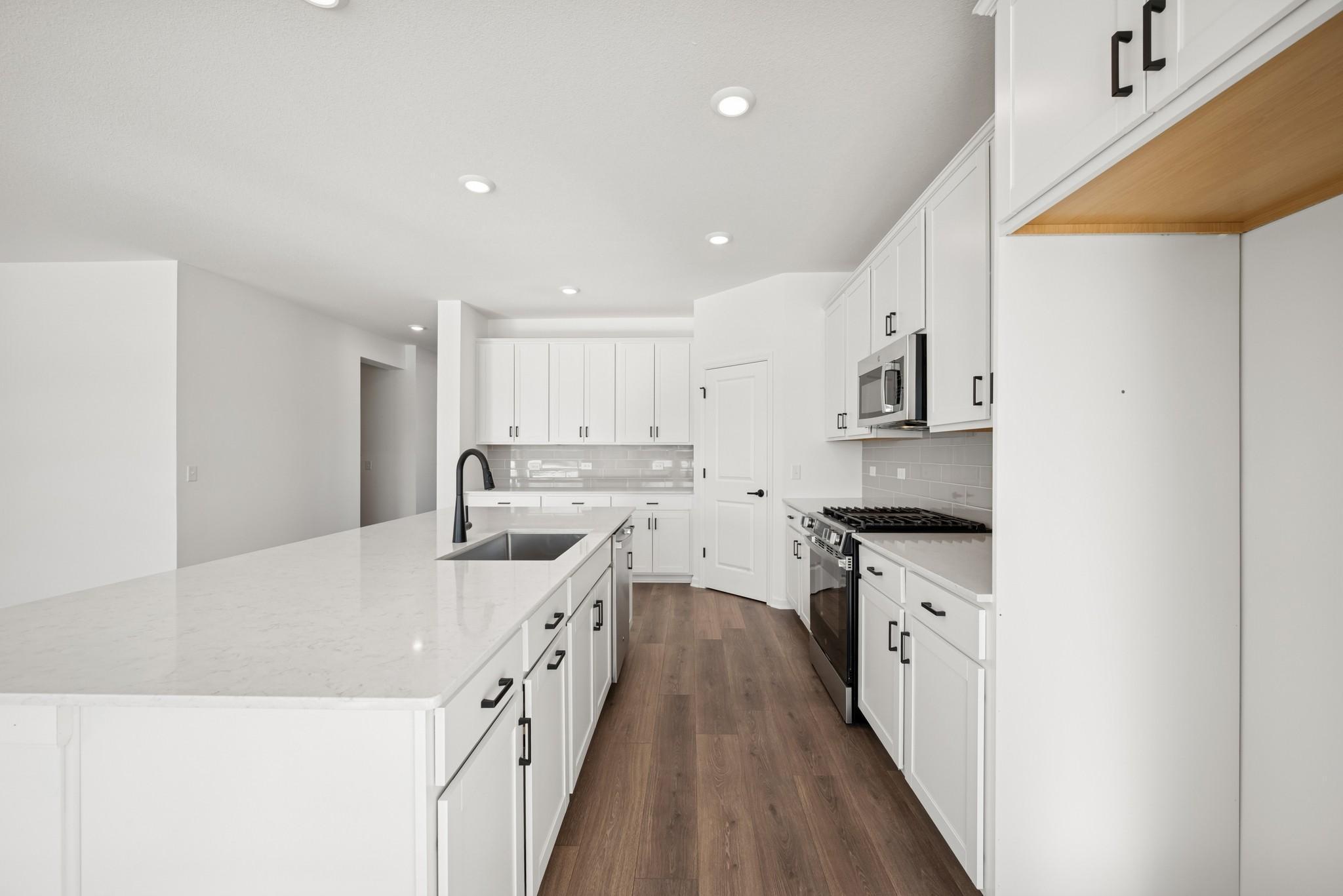 10586 Harbor Lane North Maple Grove, MN 55369 - Photo 5 of 18