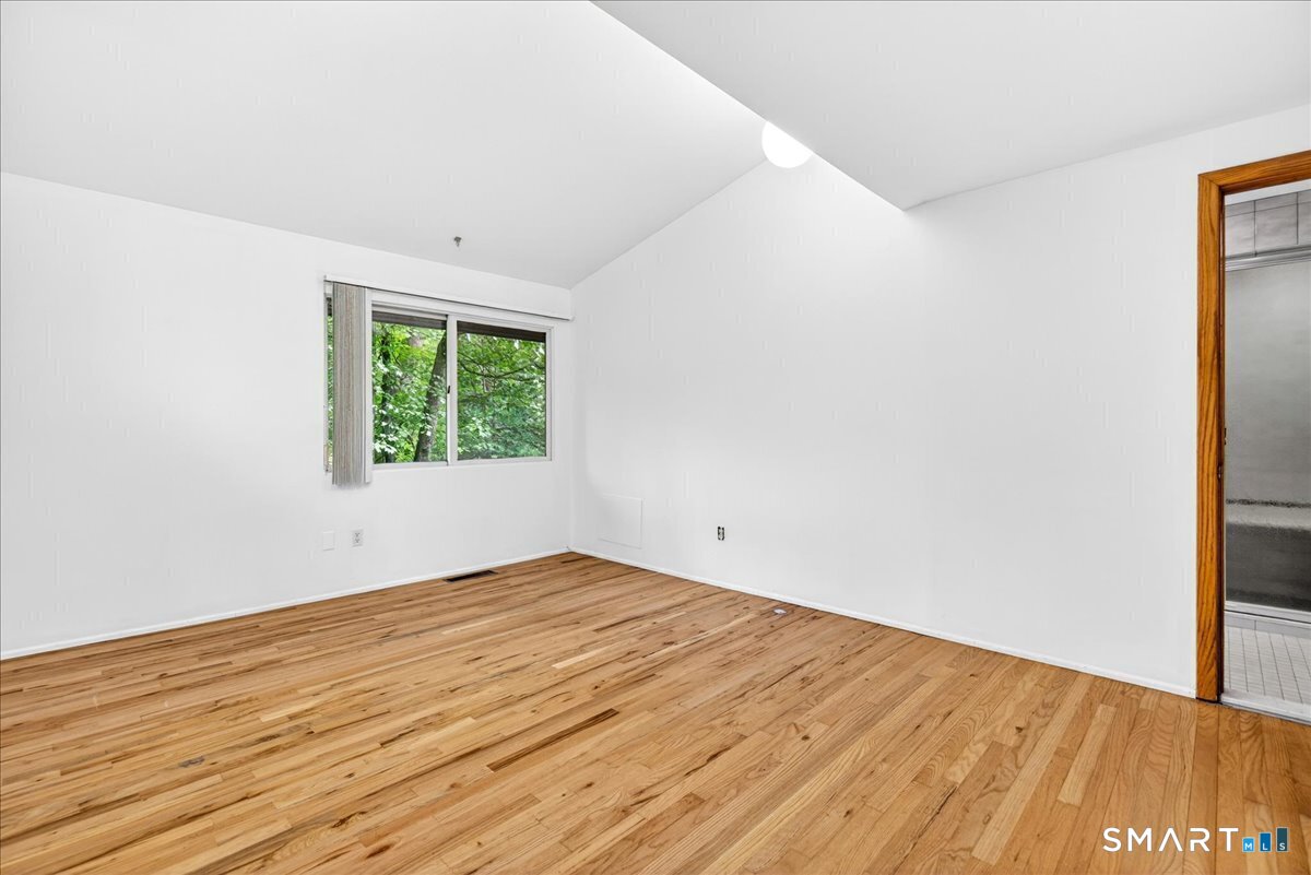 454 Old Cellar Road Orange, CT 06477 - Photo 29 of 40 Gallery Image 29